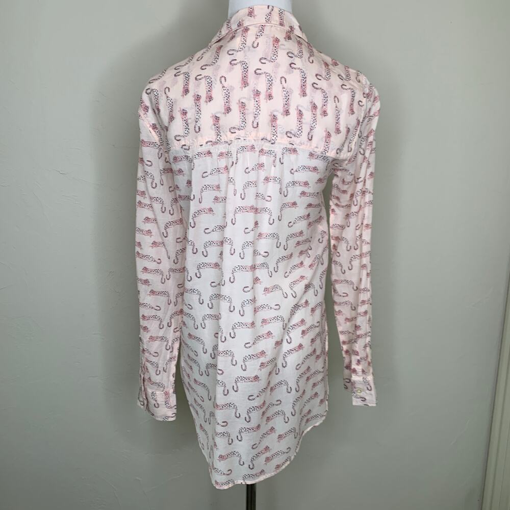LOFT Light Pink Cotton Button Up Blouse Sz XS Cheetah Leopard Print - Picture 2 of 8